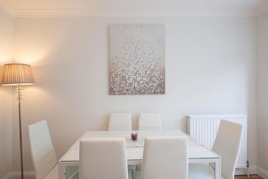 3 Bed House/Garden/Wi-Fi/Parking/Central Location Villa Guildford Exterior photo