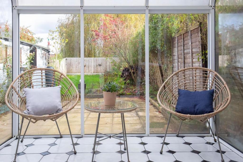 3 Bed House/Garden/Wi-Fi/Parking/Central Location Villa Guildford Exterior photo
